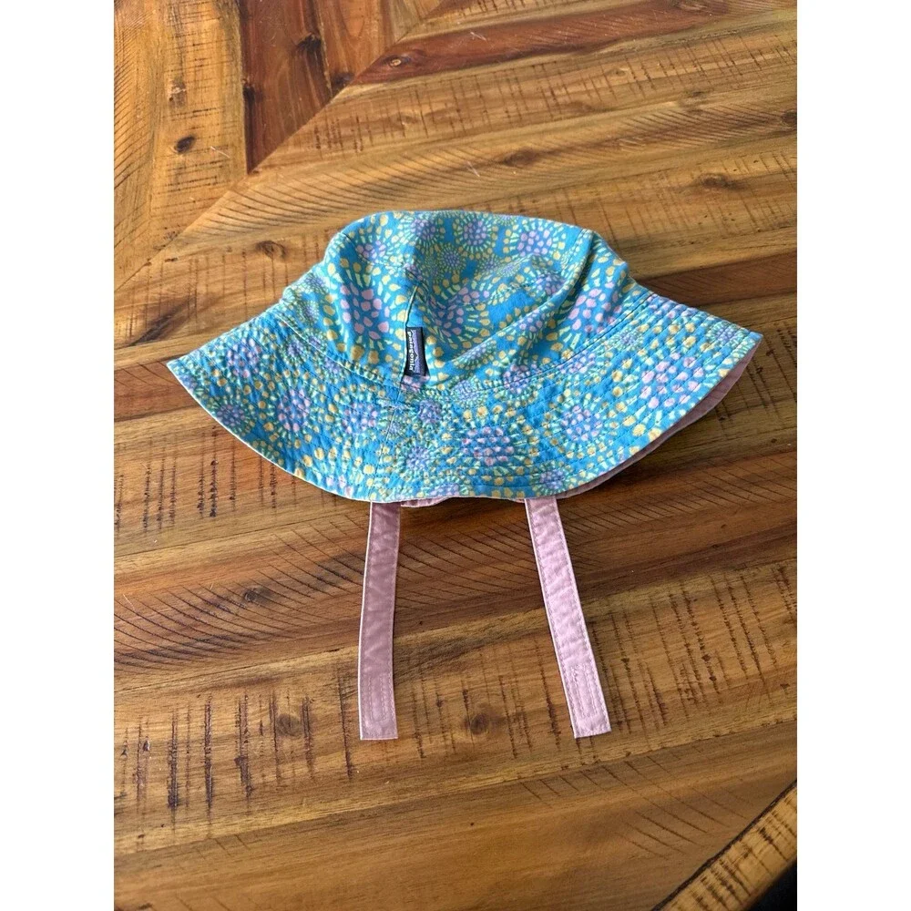 Vintage Patagonia Reversible Bucket Hat Baby Kids Colorful Kaleidoscope Print